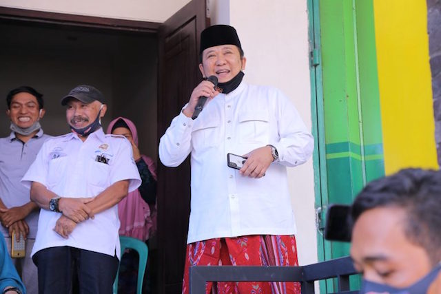 Warga Sumber Lesung-Ledokombo Sambut Kunjungan Haji Hendy-Gus Firjaun